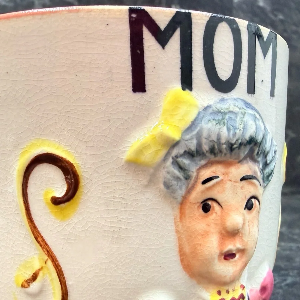 LEFTON “Mom” Mug